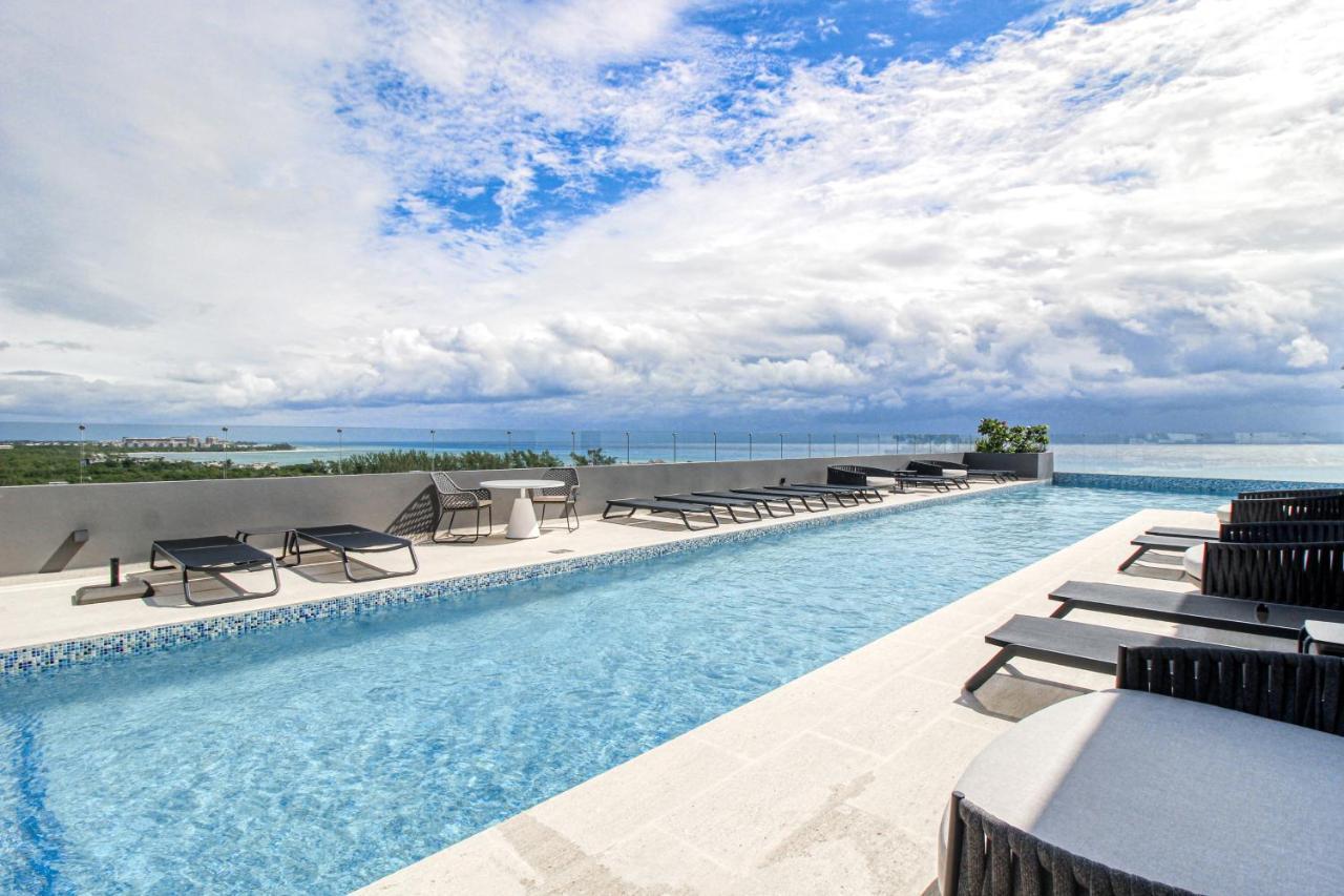 Singular Dream, Unit B 504 * Playa del Carmen